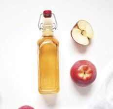 Apple cider vinegar hair rinse - Dr. Axe